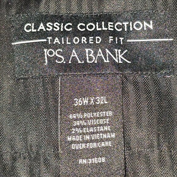 JOS A BANK TAILORED FIT CLASSIC COLLECTION CHARCOL GRAY SIZE 36 X 32 NWT - Picture 3 of 6
